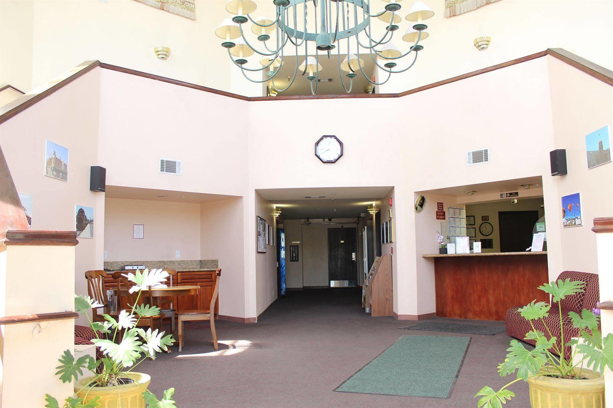 Ocean Gateway Inn Santa Paula Εξωτερικό φωτογραφία